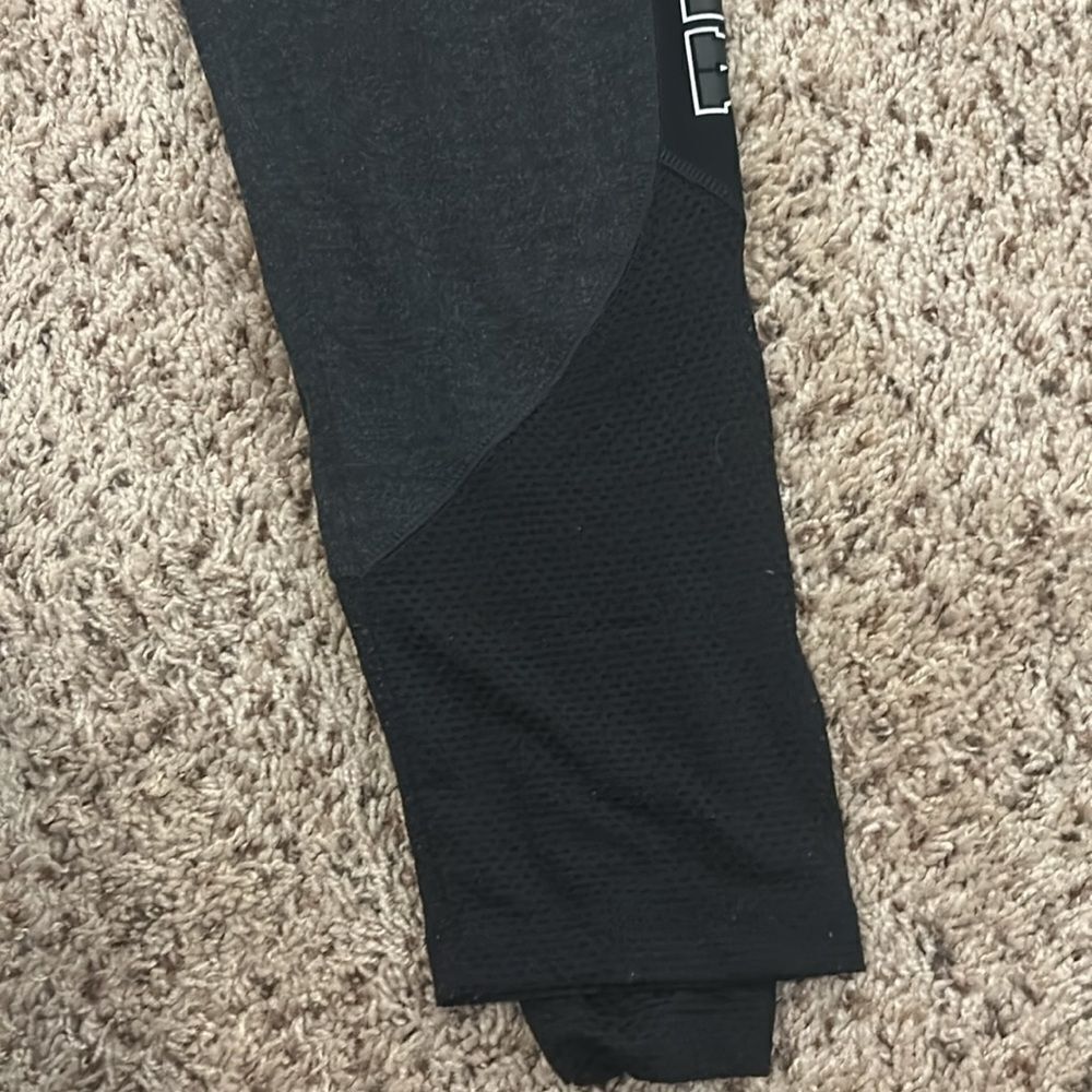 PINK Victoria’s Secret yoga pants Medium  C - Picture 2 of 10